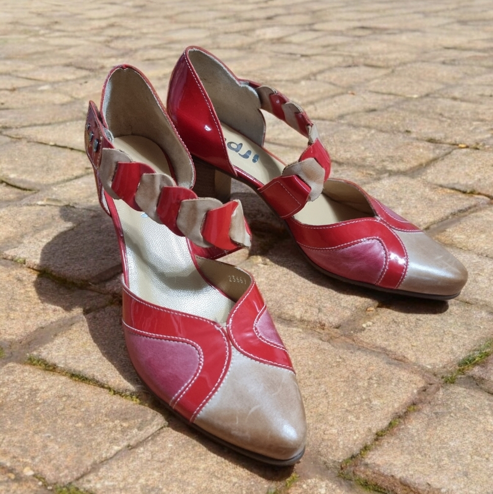 Fidji Made In Portugal Chic Multi-Colour Red & Tan Braided Strap Heels